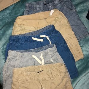 5 pairs of baby gap shorts.